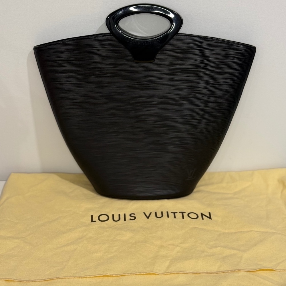 Authentic Authentic Louis Vuitton Black Epi Leather Noctambule Tote Bag